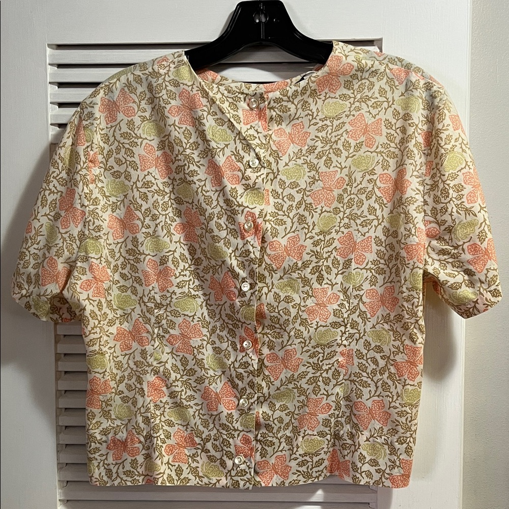 Vintage 1970’s Ship n Shore Floral Short Sleeve button up top